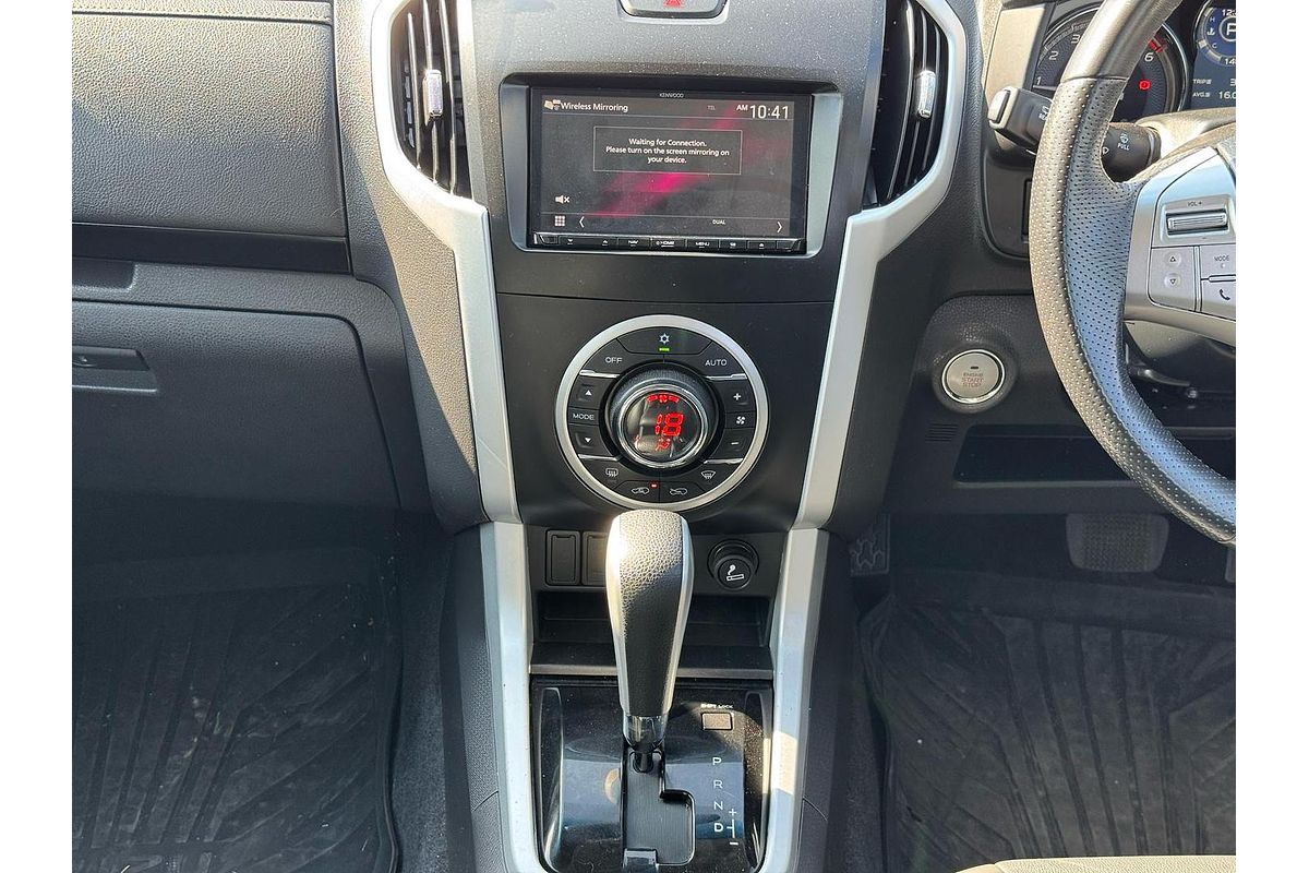2020 Isuzu MU-X Onyx Edition