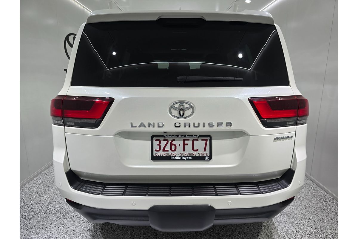 2022 Toyota Landcruiser Sahara FJA300R