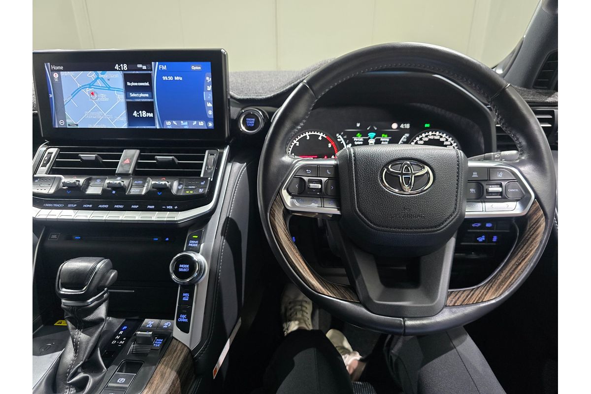 2022 Toyota Landcruiser Sahara FJA300R