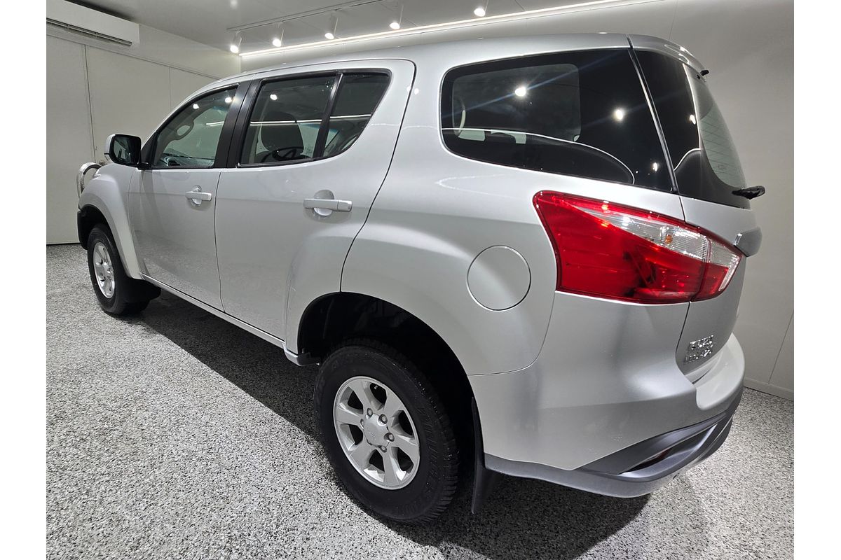 2020 Isuzu MU-X LS-M