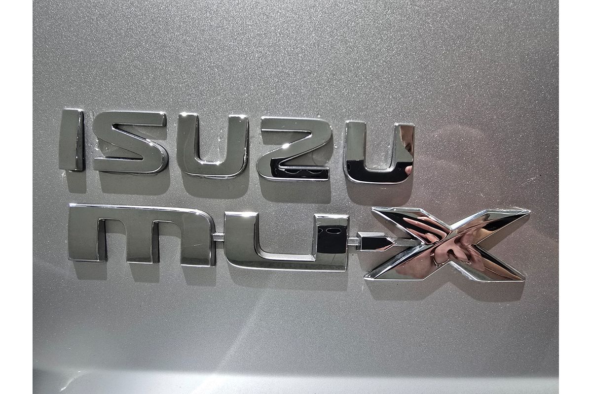 2020 Isuzu MU-X LS-M
