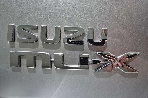 2020 Isuzu MU-X LS-M