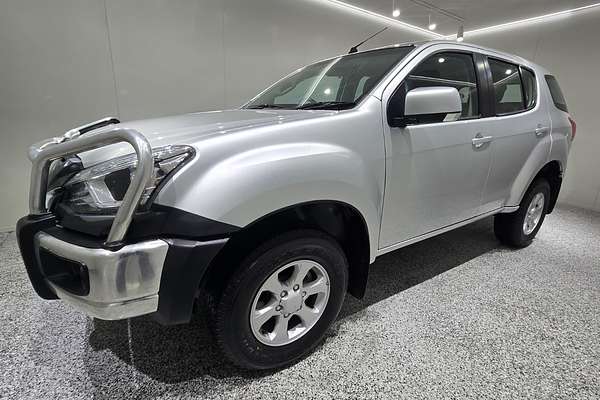 2020 Isuzu MU-X LS-M