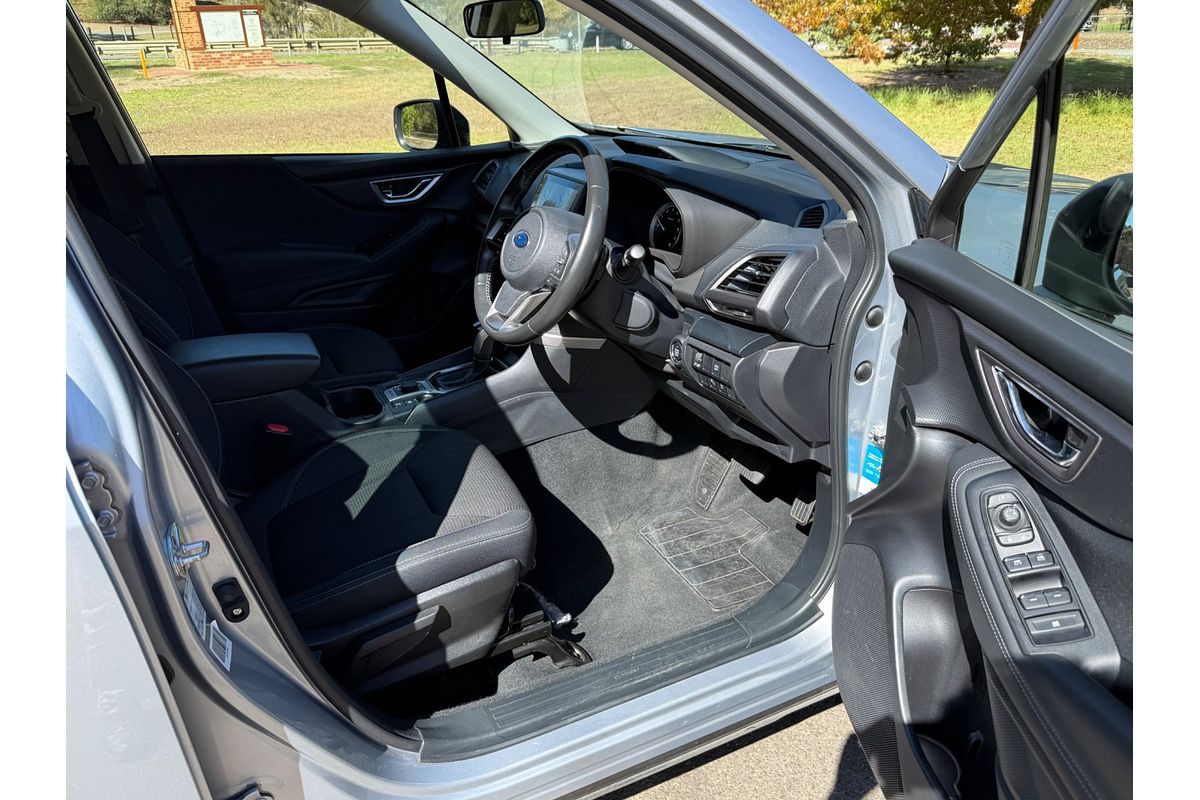 2023 Subaru Forester 2.5i S5