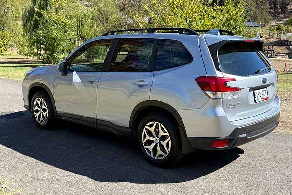 2023 Subaru Forester 2.5i S5