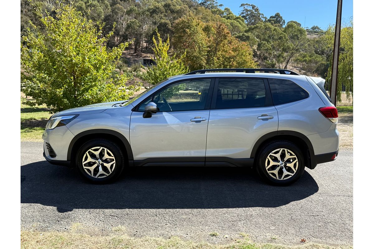 2023 Subaru Forester 2.5i S5