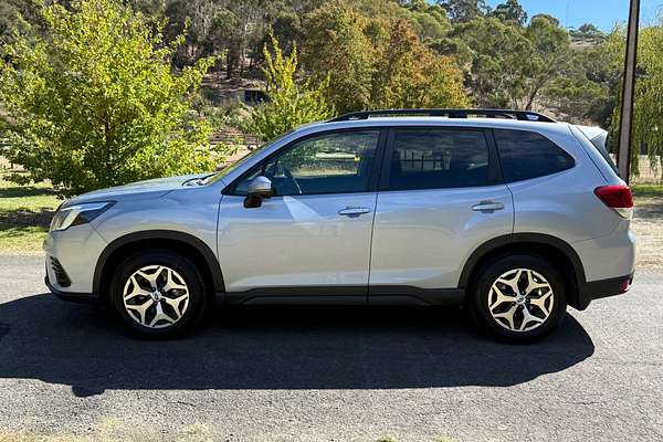 2023 Subaru Forester 2.5i S5