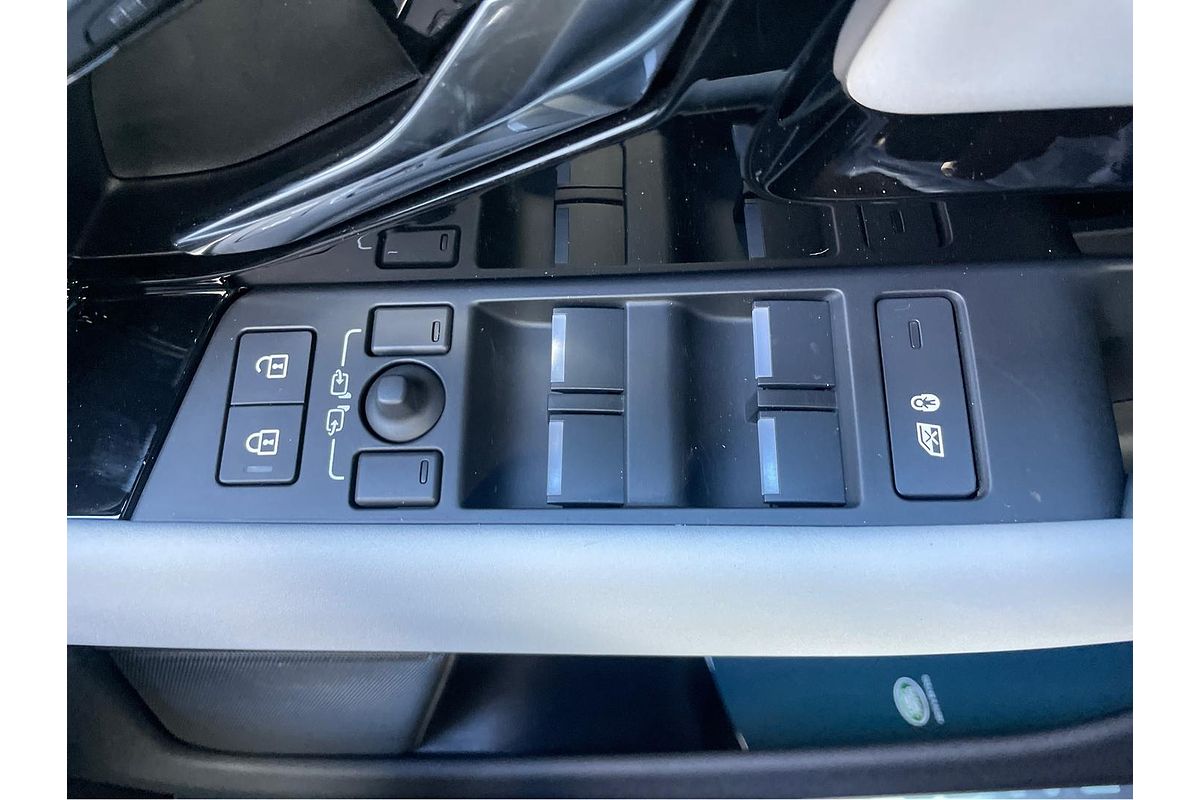 2024 Land Rover Range Rover Evoque P250 Dynamic SE L551