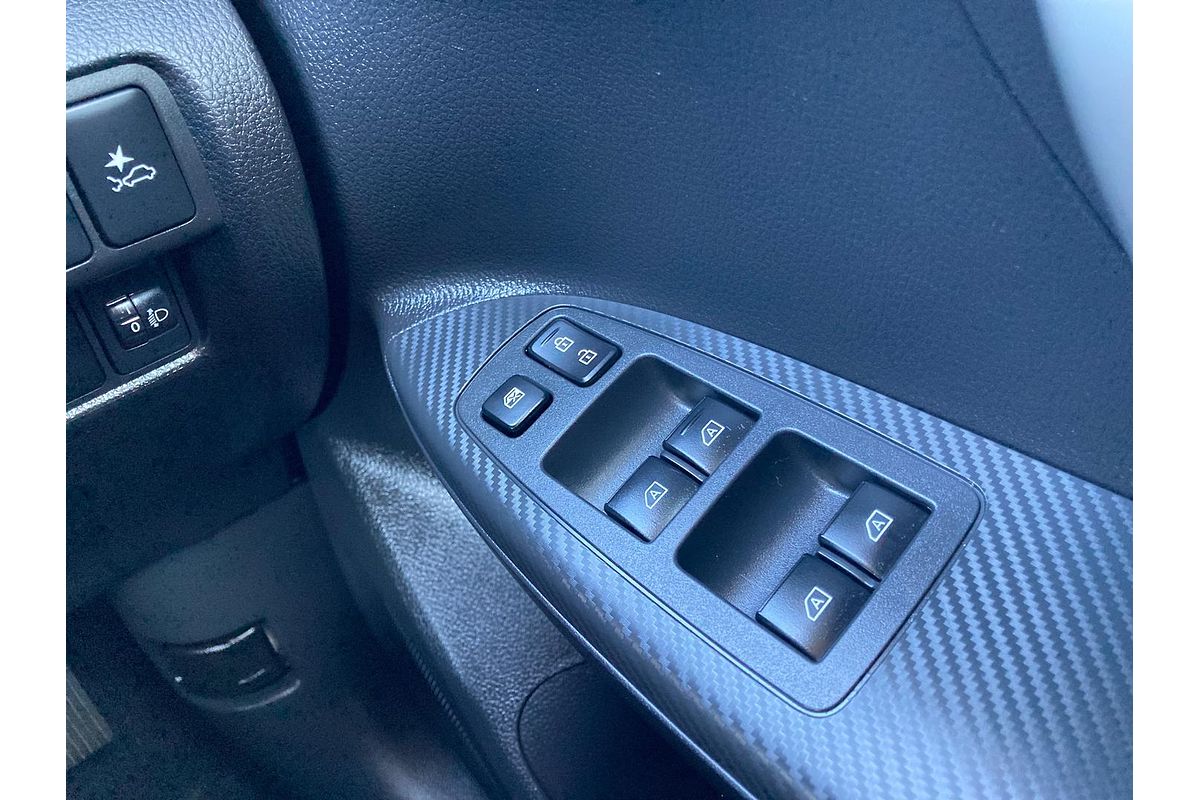 2024 Mitsubishi Eclipse Cross LS YB