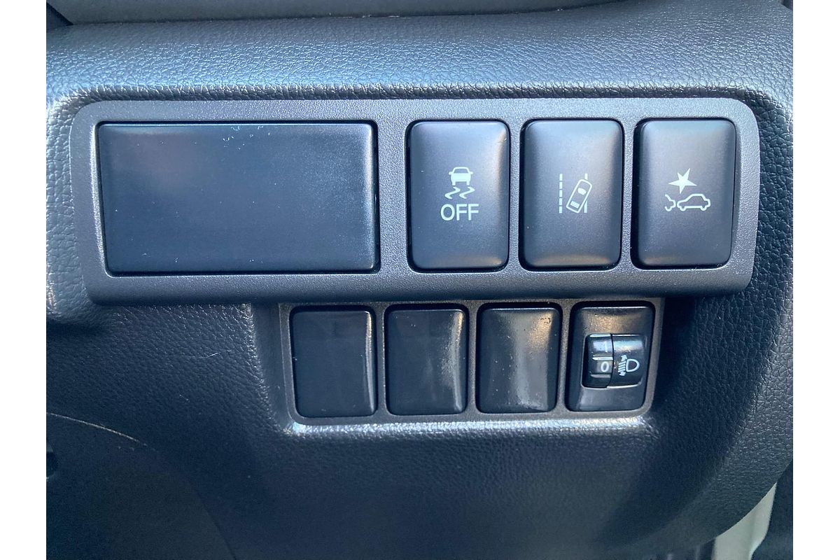 2024 Mitsubishi Eclipse Cross LS YB