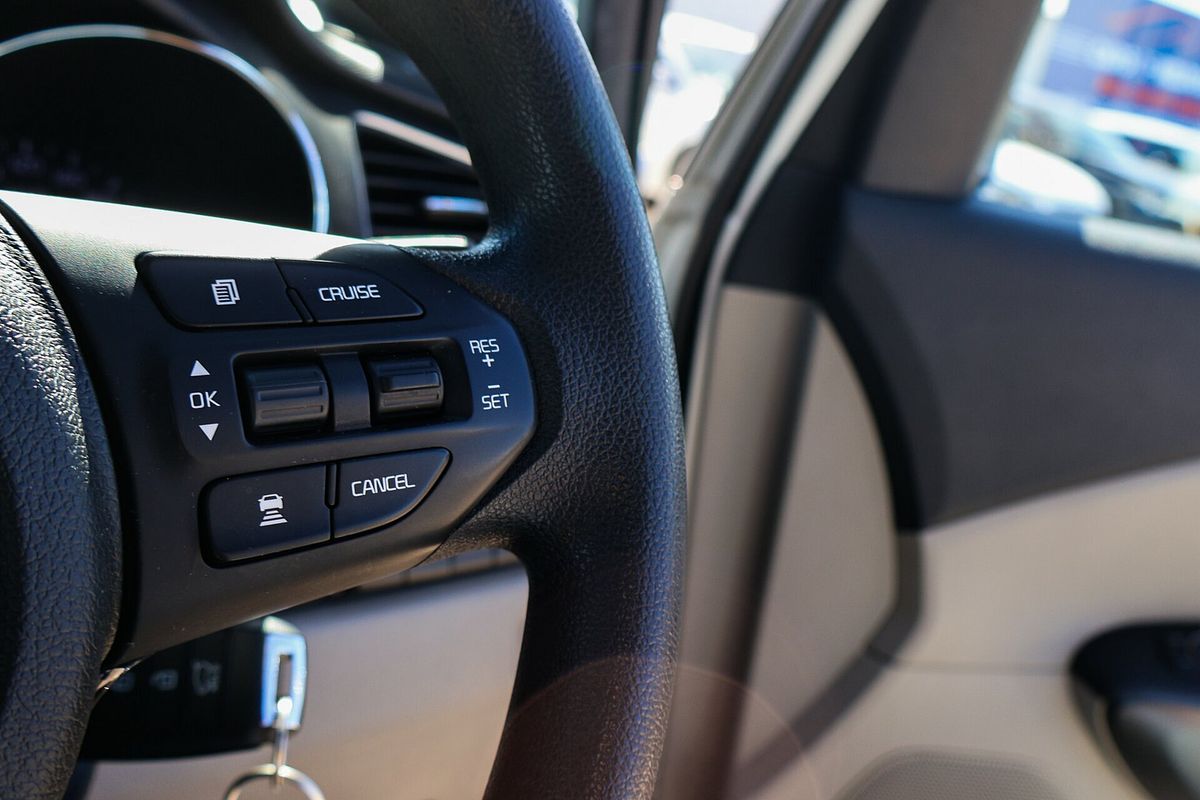 2020 Kia Carnival S YP