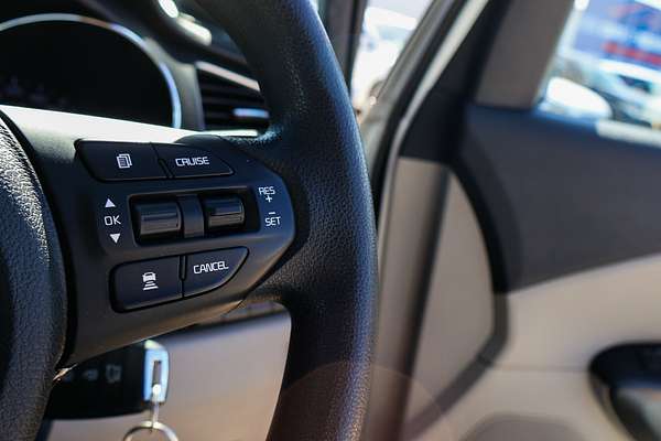 2020 Kia Carnival S YP