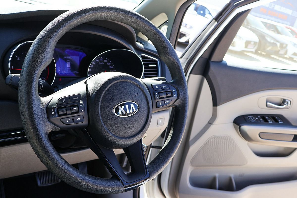 2020 Kia Carnival S YP