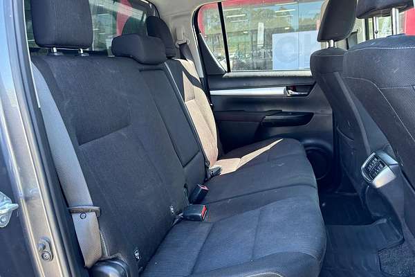 2021 Toyota Hilux SR5 GUN126R 4X4