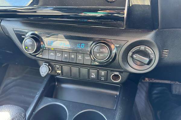 2021 Toyota Hilux SR5 GUN126R 4X4