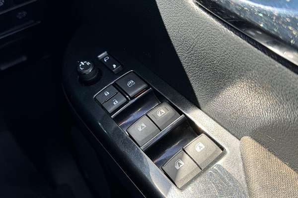 2021 Toyota Hilux SR5 GUN126R 4X4