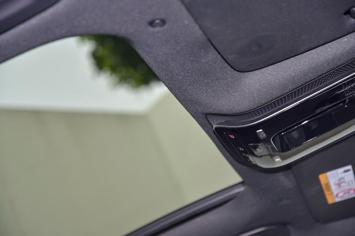 2022 Mercedes-Benz C-Class C300 W206