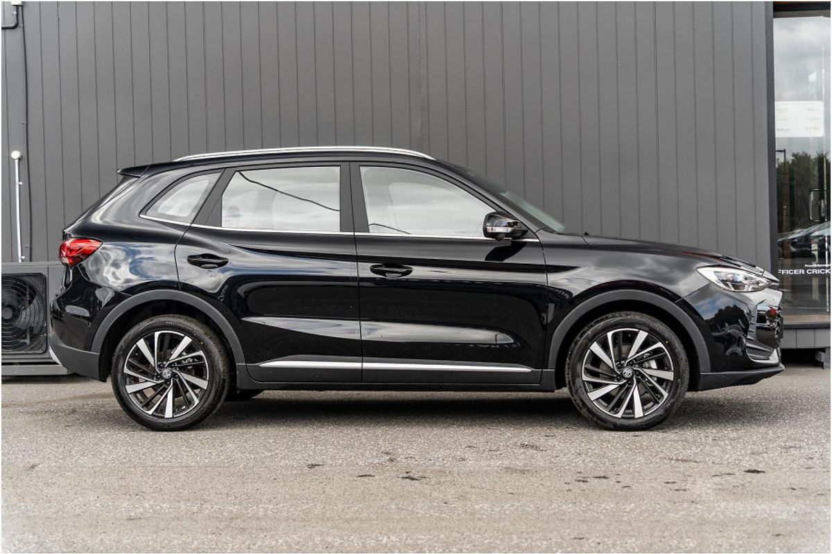 2025 MG ZS Essence ZS32