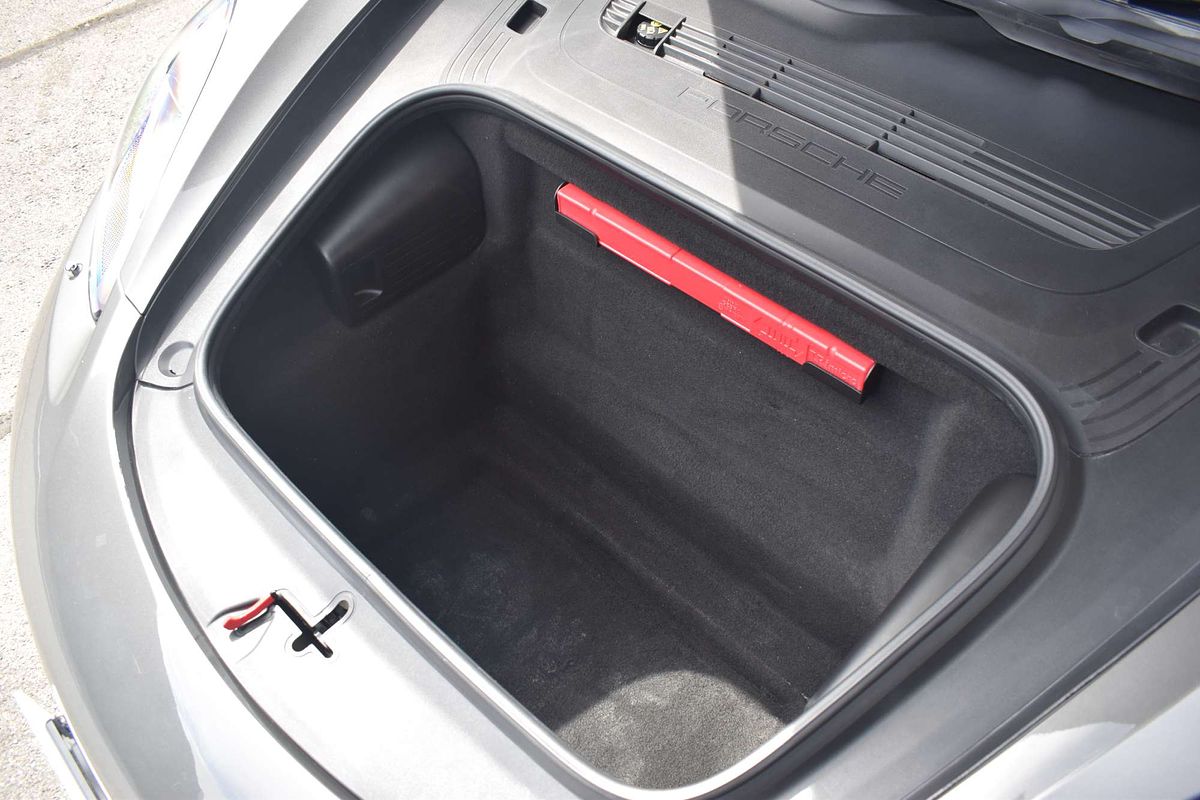 2017 Porsche 718 Cayman 982