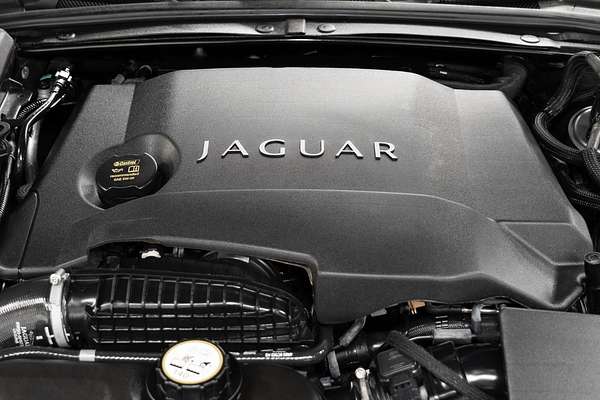 2013 Jaguar XF Premium Luxury X250