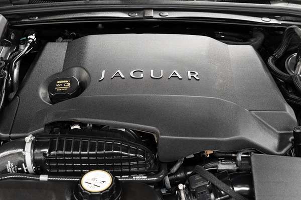 2013 Jaguar XF Premium Luxury X250