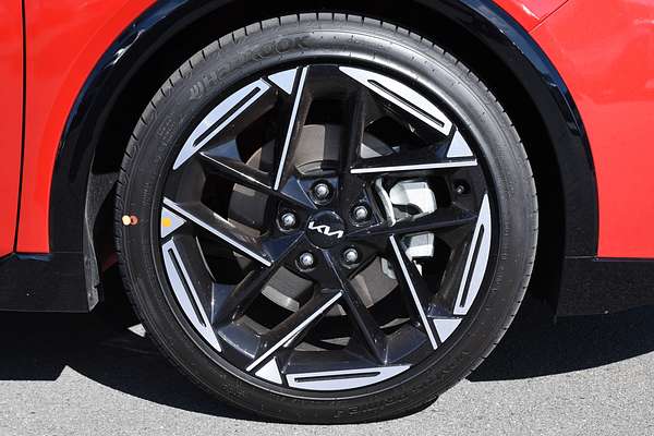 2024 Kia K4 GT-Line CL4m