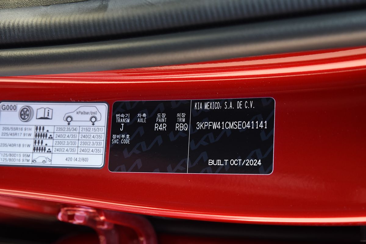 2024 Kia K4 GT-Line CL4m