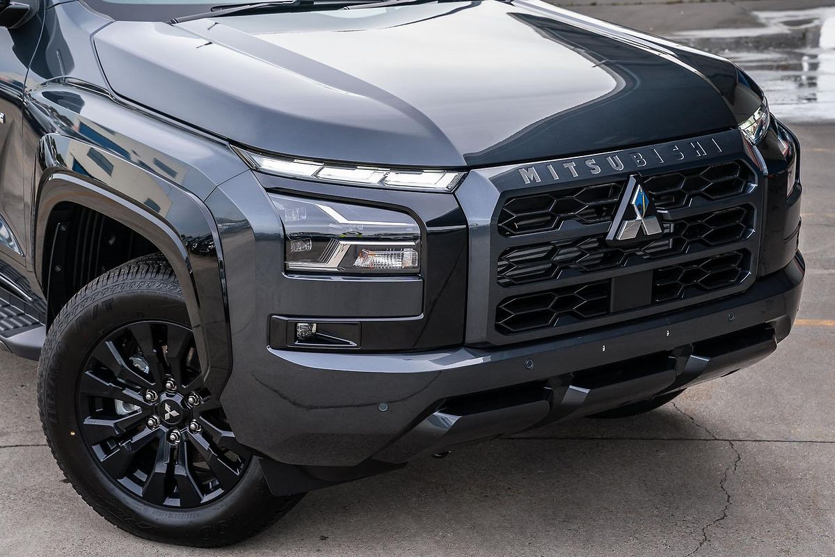 2025 Mitsubishi Triton GSR MV 4X4