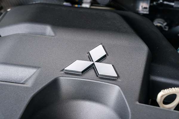 2025 Mitsubishi Triton GSR MV 4X4