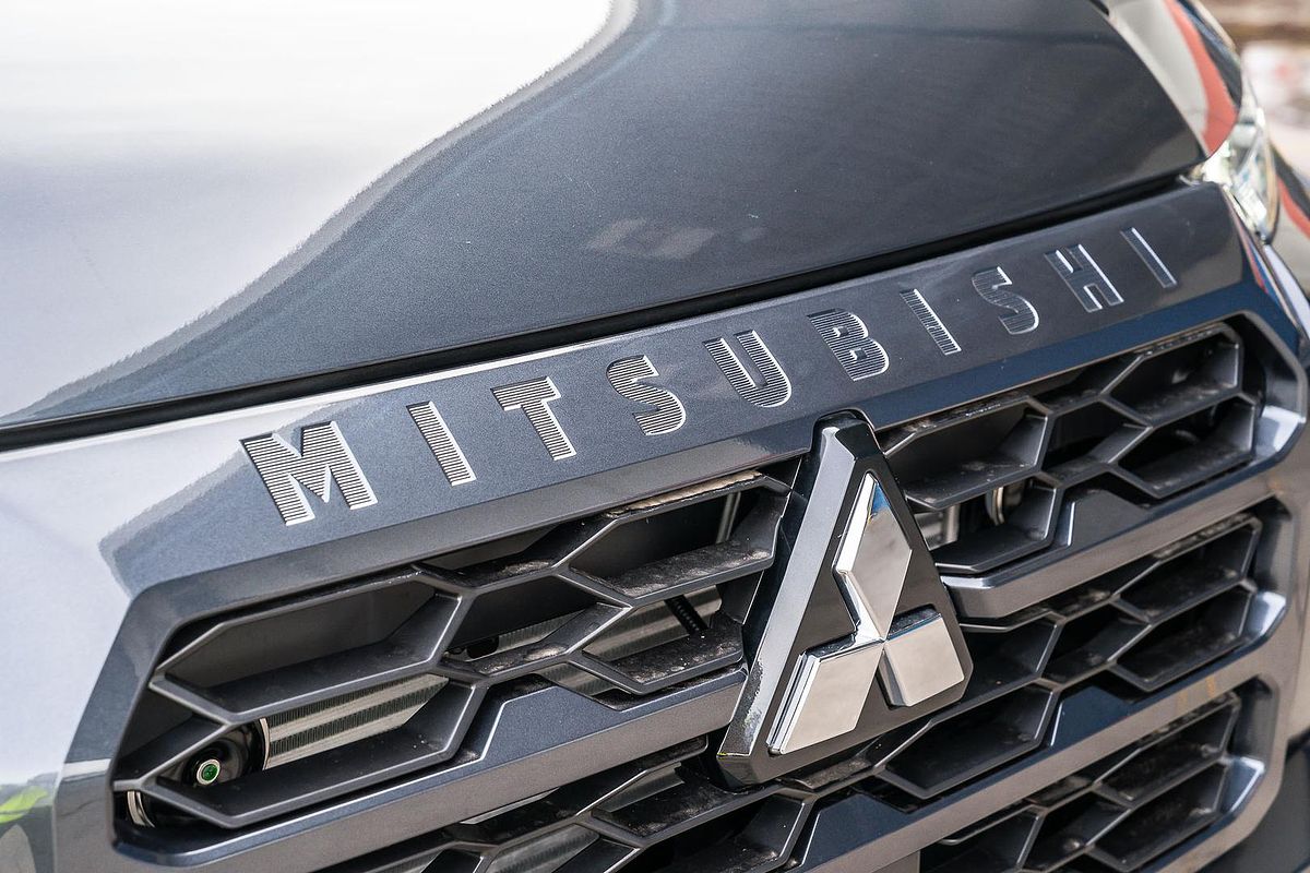 2025 Mitsubishi Triton GSR MV 4X4