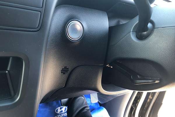 2024 Hyundai STARIA LOAD Premium US4.V3