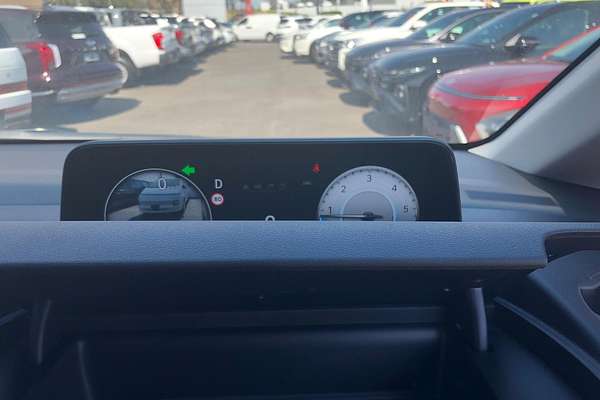 2024 Hyundai STARIA LOAD Premium US4.V3