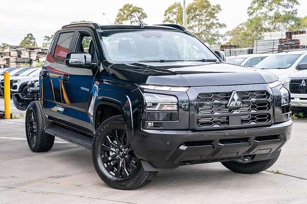 2025 Mitsubishi Triton GSR MV 4X4