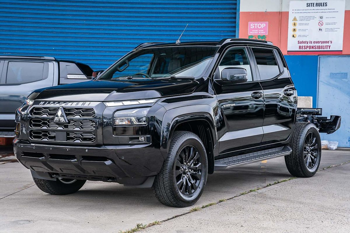 2025 Mitsubishi Triton GSR MV 4X4