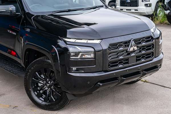 2025 Mitsubishi Triton GSR MV 4X4