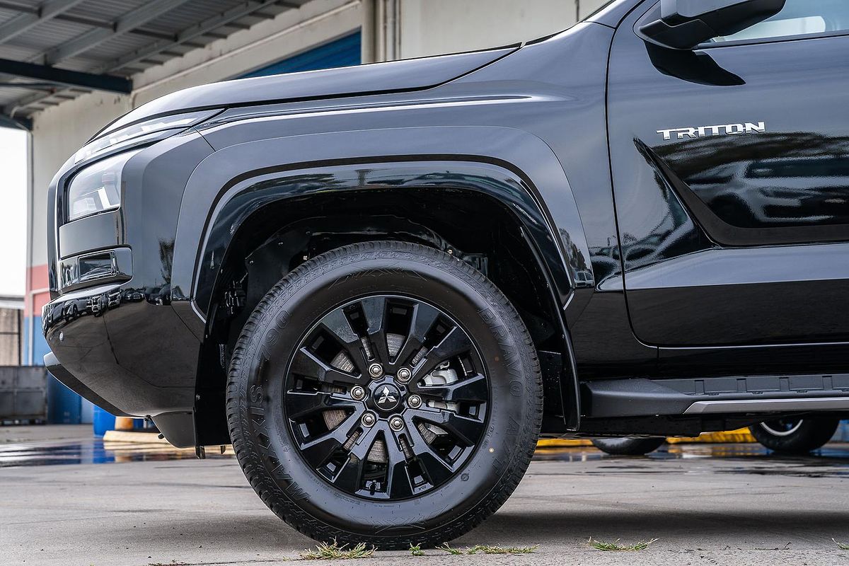 2025 Mitsubishi Triton GSR MV 4X4