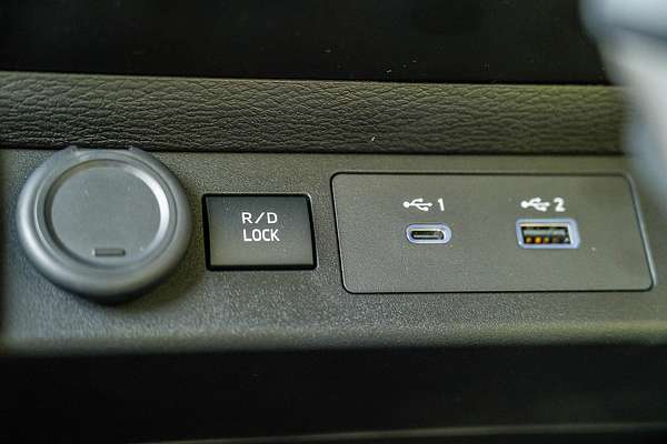 2025 Mitsubishi Triton GSR MV 4X4