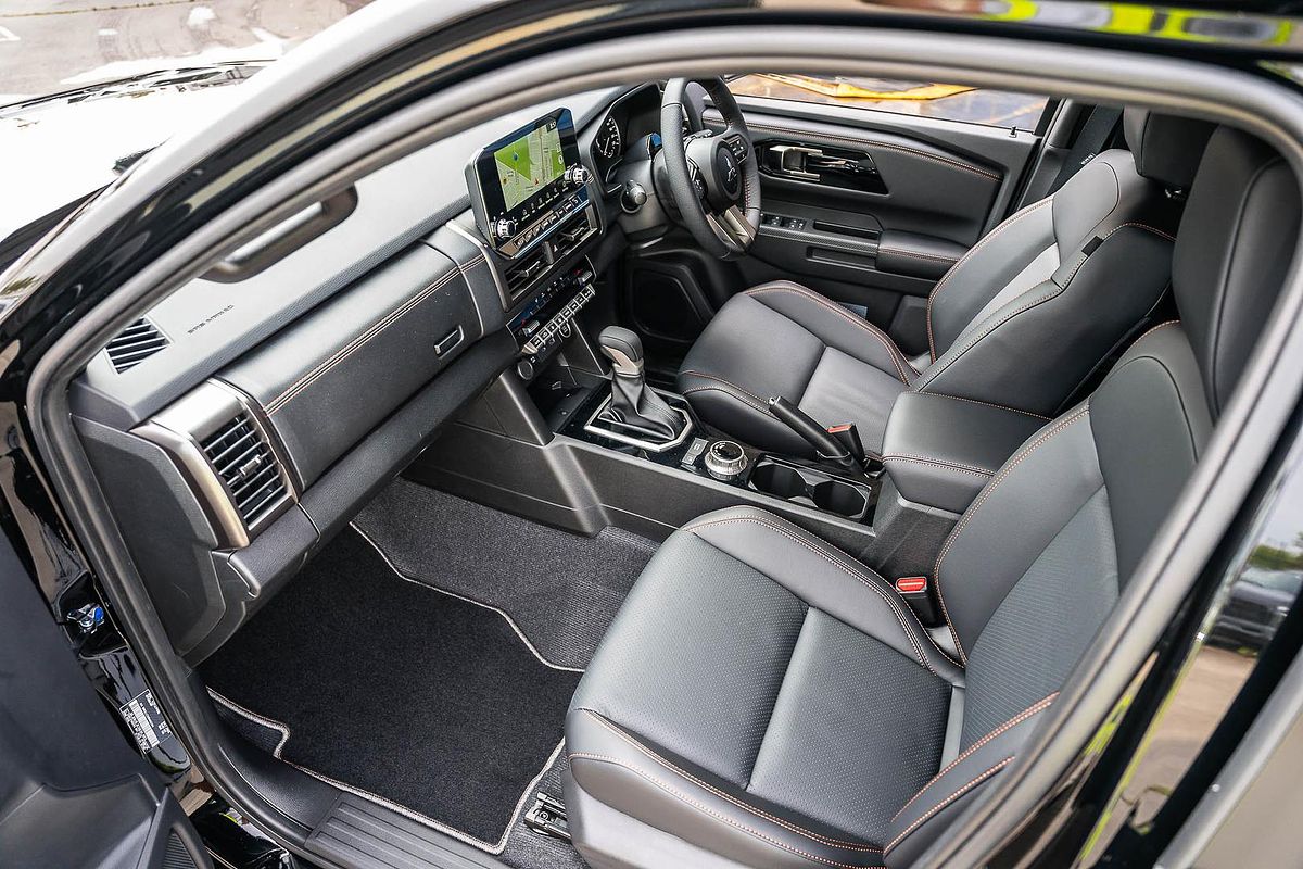 2025 Mitsubishi Triton GSR MV 4X4