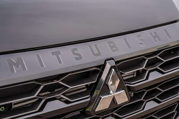 2025 Mitsubishi Triton GSR MV 4X4