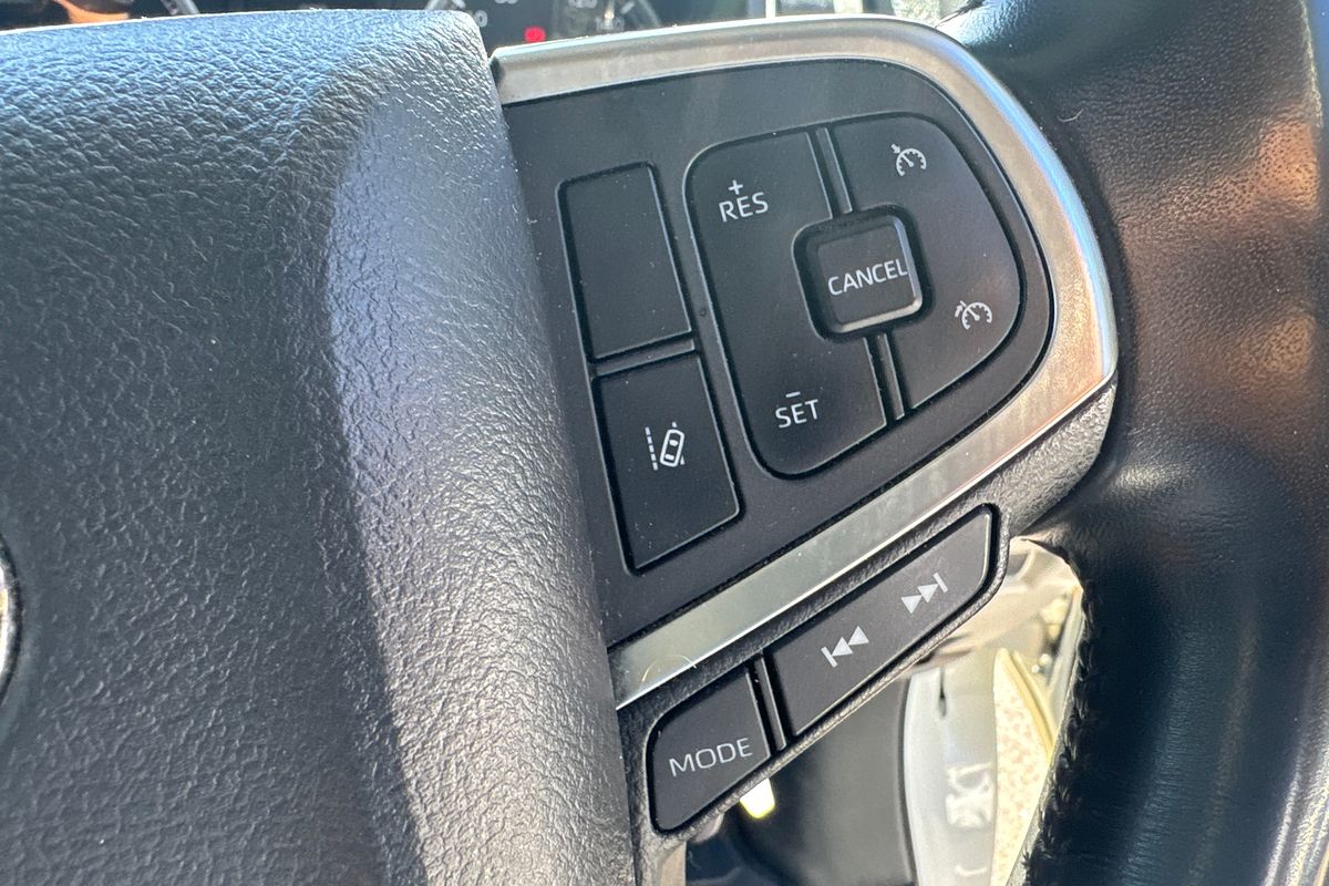 2020 Toyota Hiace Commuter GDH322R