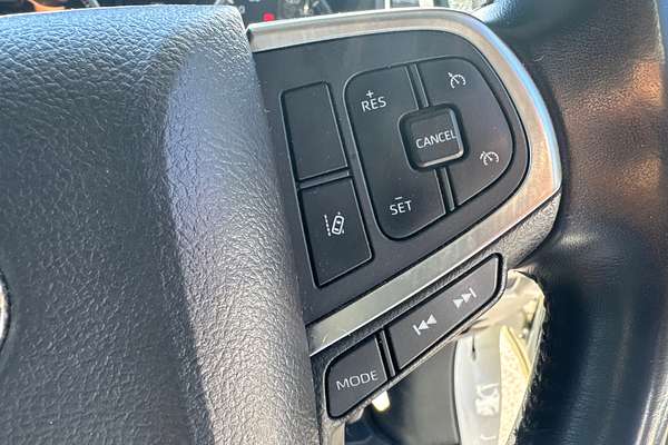 2020 Toyota Hiace Commuter GDH322R