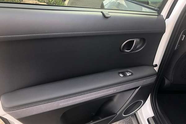 2025 Hyundai IONIQ 5 EPIQ NE.V5