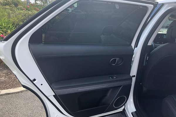2025 Hyundai IONIQ 5 EPIQ NE.V5