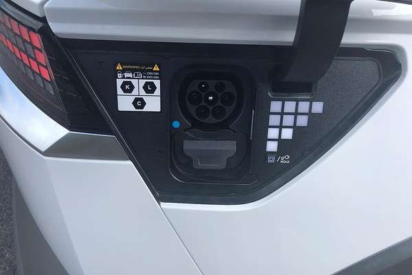 2025 Hyundai IONIQ 5 EPIQ NE.V5