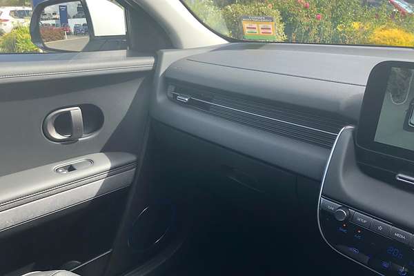 2025 Hyundai IONIQ 5 EPIQ NE.V5
