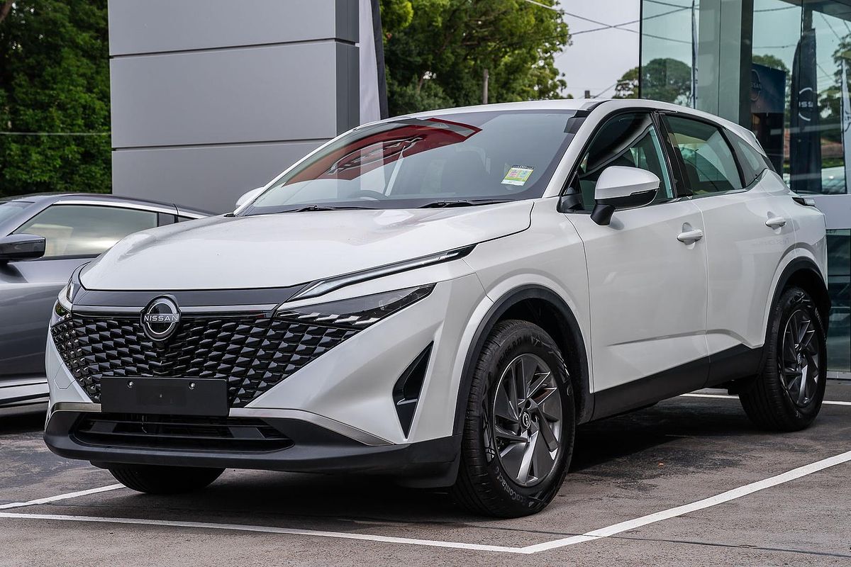 2025 Nissan QASHQAI ST J12