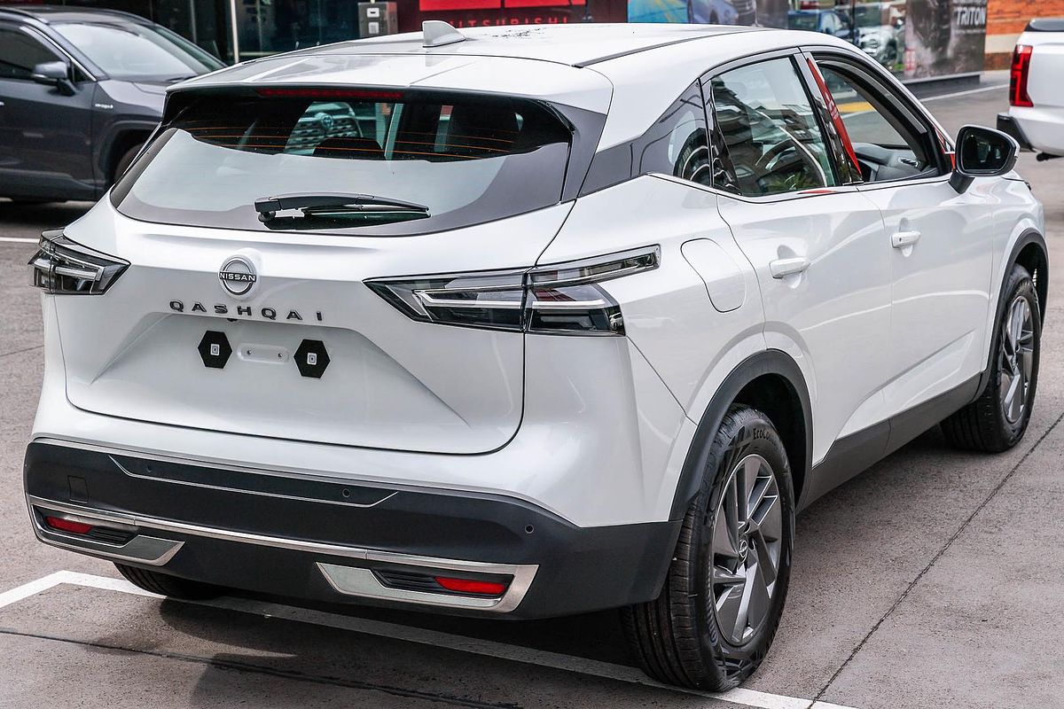 2025 Nissan QASHQAI ST J12