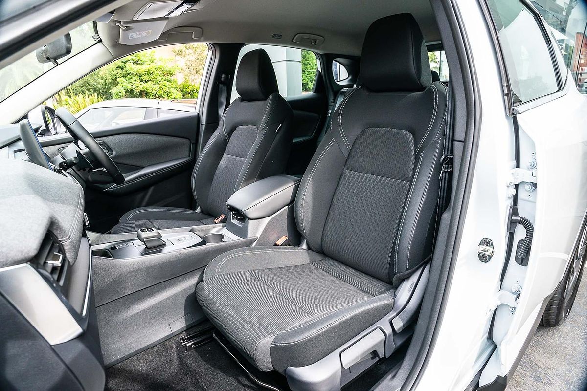 2025 Nissan QASHQAI ST J12