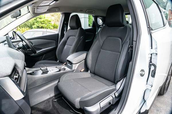 2025 Nissan QASHQAI ST J12