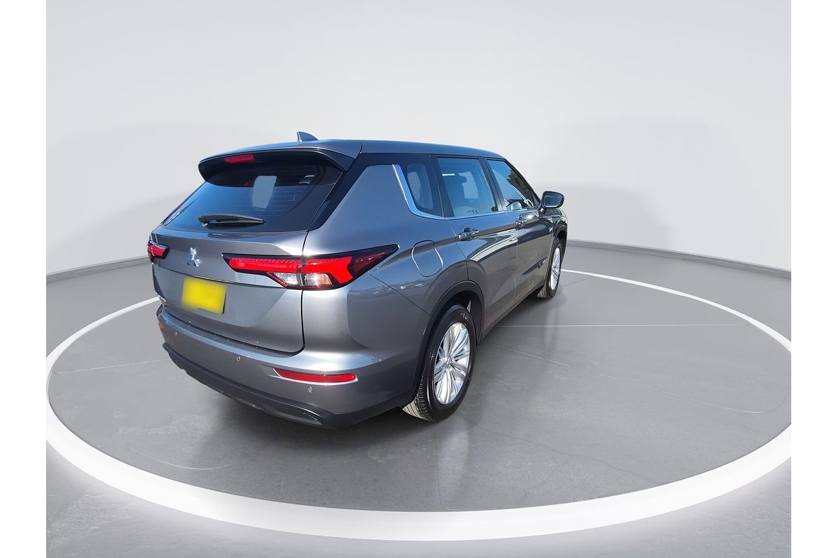 2022 Mitsubishi Outlander ES ZM